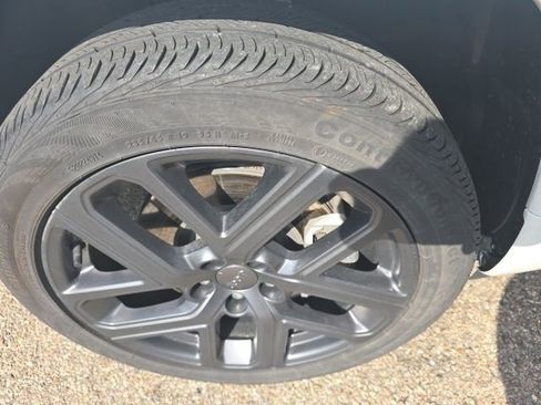 Used 2024 Jeep Compass Limited w/ High Altitude Package image 5