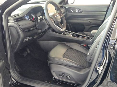 New 2026 Jeep Compass Latitude w/ Sun and Sound Group image 7