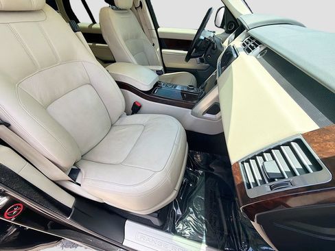 Used 2020 Land Rover Range Rover HSE AWD/4WD image 16