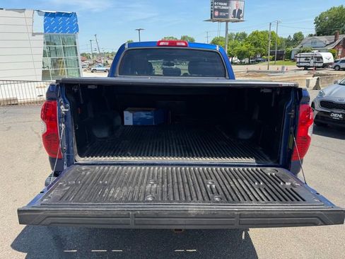 Used 2014 Toyota Tundra Limited w/ Limited Premium Package AWD/4WD image 8