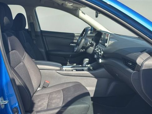 Used 2025 Nissan Sentra SV FWD image 13