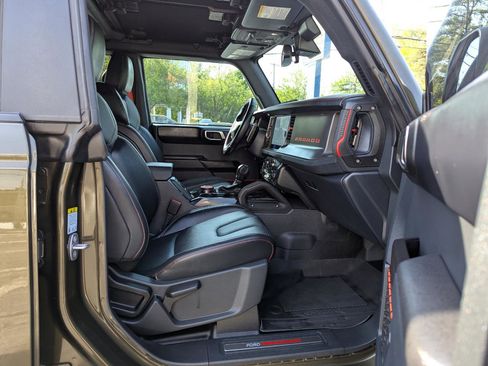Used 2025 Ford Bronco Raptor AWD/4WD image 32