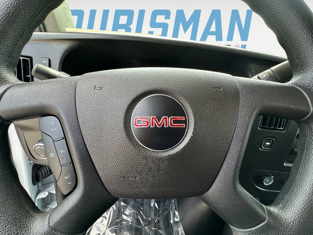 Used 2025 GMC Savana 2500 w/ Driver Convenience Package RWD image 20