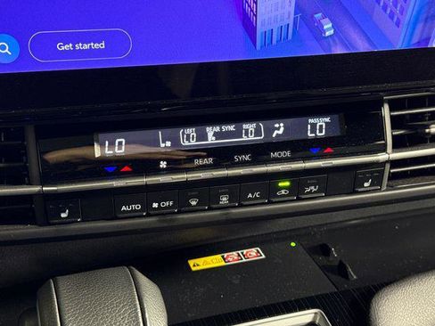 Certified 2025 Toyota Sienna XLE Woodland Edition AWD/4WD image 40