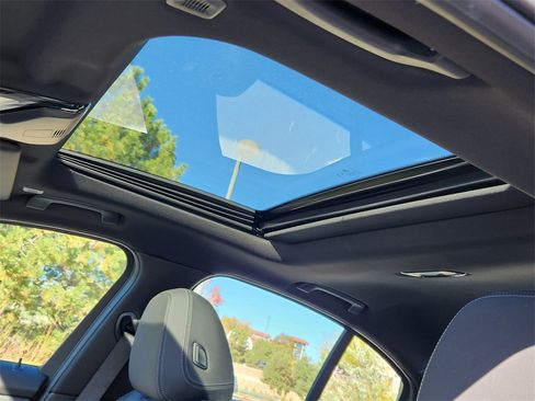 New 2026 BMW 330i xDrive Sedan w/ M Sport Package image 19