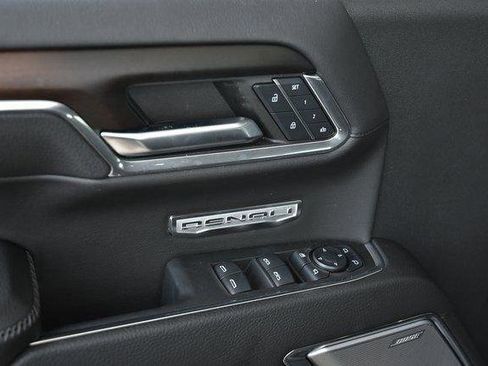 Used 2024 GMC Sierra 1500 Denali w/ Technology Package AWD/4WD image 26