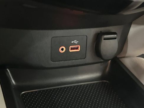 Used 2020 Nissan Rogue Sport SV FWD image 35