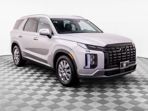 Used 2025 Hyundai Palisade SEL AWD/4WD image 9