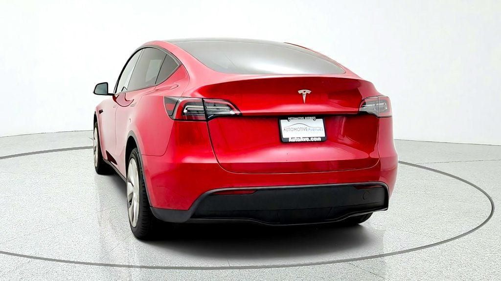 Used 2023 Tesla Model Y Long Range AWD/4WD image 6