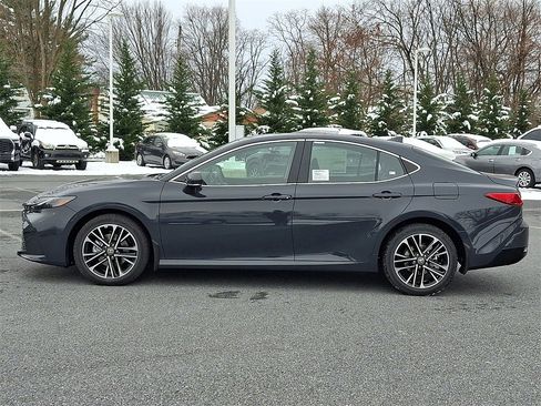 New 2026 Toyota Camry XLE image 8