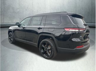 New 2026 Jeep Grand Cherokee L Limited w/ Limited Altitude Package AWD/4WD video 3