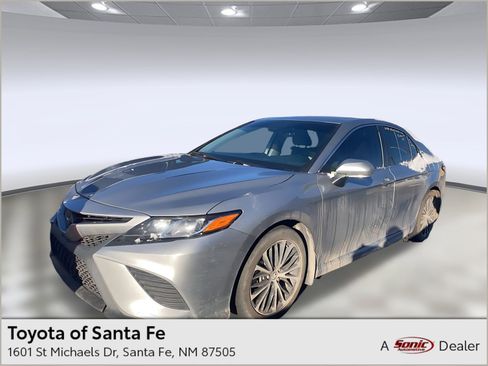 Used 2019 Toyota Camry L image 1
