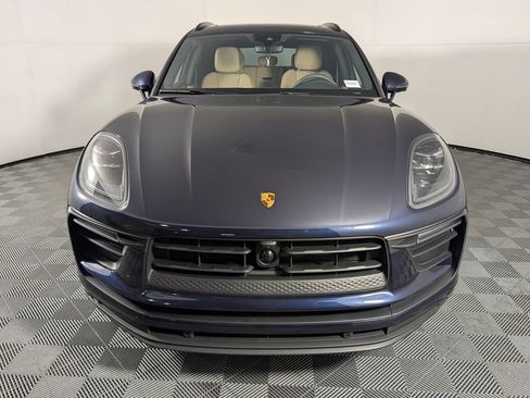 Certified 2023 Porsche Macan AWD/4WD image 10