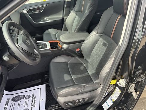 Used 2022 Toyota RAV4 Adventure w/ Convenience Package AWD/4WD image 4
