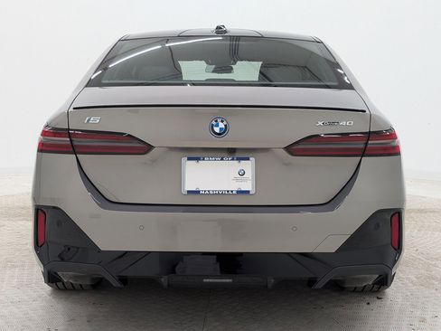 Certified 2025 BMW i5 xDrive40 image 10
