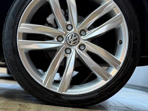 Used 2015 Volkswagen Golf TDI S FWD image 11
