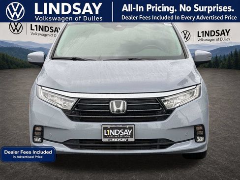 Used 2024 Honda Odyssey Touring image 3