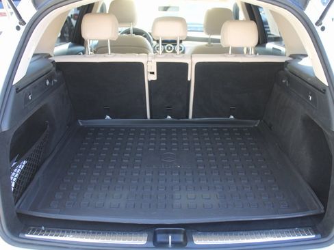 Certified 2020 Mercedes-Benz GLC 300 image 8