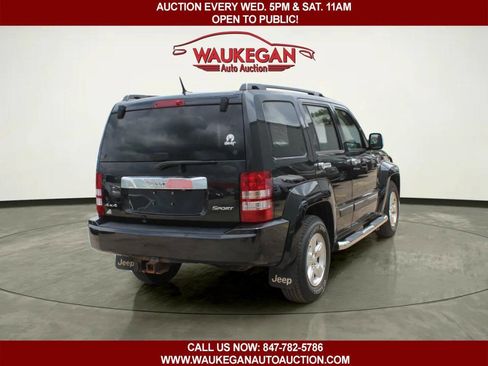 Used 2011 Jeep Liberty Sport w/ Popular Equipment Group AWD/4WD image 5