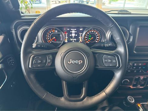 Used 2022 Jeep Gladiator Sport AWD/4WD image 18