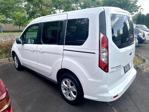 Used 2014 Ford Transit Connect XLT image 3