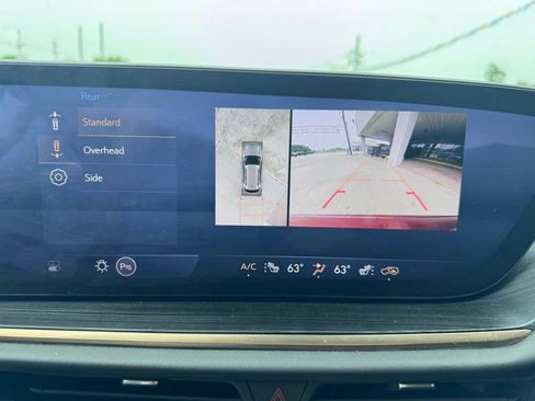 Used 2024 Buick Envision Avenir AWD/4WD image 16