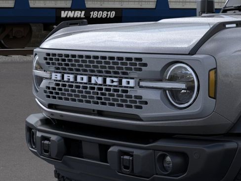 New 2026 Ford Bronco Badlands AWD/4WD image 23
