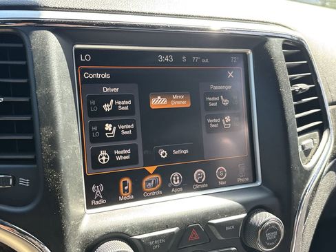 Used 2015 Jeep Grand Cherokee High Altitude AWD/4WD image 14
