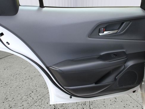Used 2024 Toyota Prius XLE FWD image 43