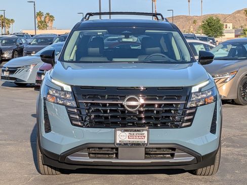 New 2026 Nissan Pathfinder Platinum FWD image 7