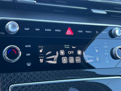 New 2025 Genesis GV80 3.5T e-SC image 22