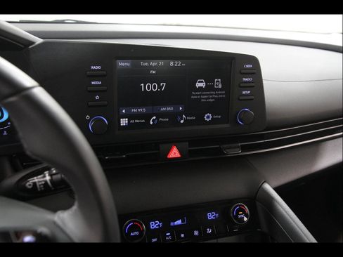 Certified 2025 Hyundai Elantra Sport FWD image 9