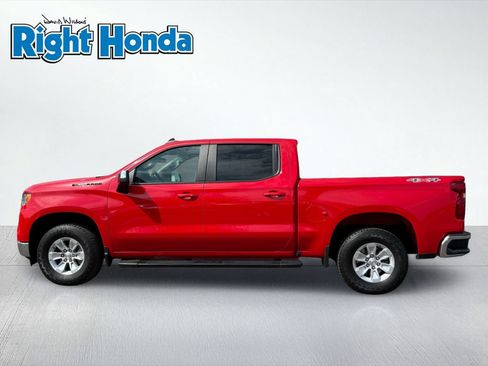 Used 2025 Chevrolet Silverado 1500 LT w/ LPO, Dark Essentials Package AWD/4WD image 3
