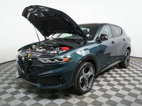 New 2026 Alfa Romeo Tonale w/ Black Premium Package AWD/4WD image 35