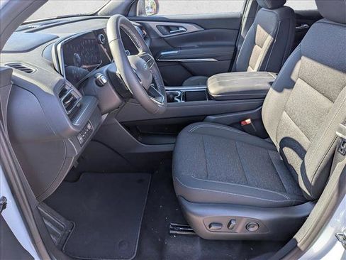 New 2026 Chevrolet Traverse LT image 15