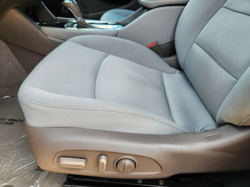 Used 2018 Chevrolet Malibu LT FWD image 26