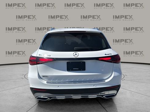 Used 2023 Mercedes-Benz GLC 300 4MATIC image 4