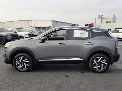 New 2026 Nissan Kicks SV image 4