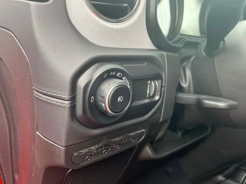 New 2024 Jeep Wrangler Unlimited Sahara AWD/4WD image 15