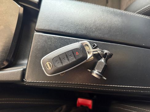 Used 2023 Nissan Rogue SV image 21