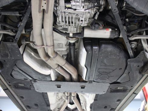 Used 2021 Lamborghini Urus image 98