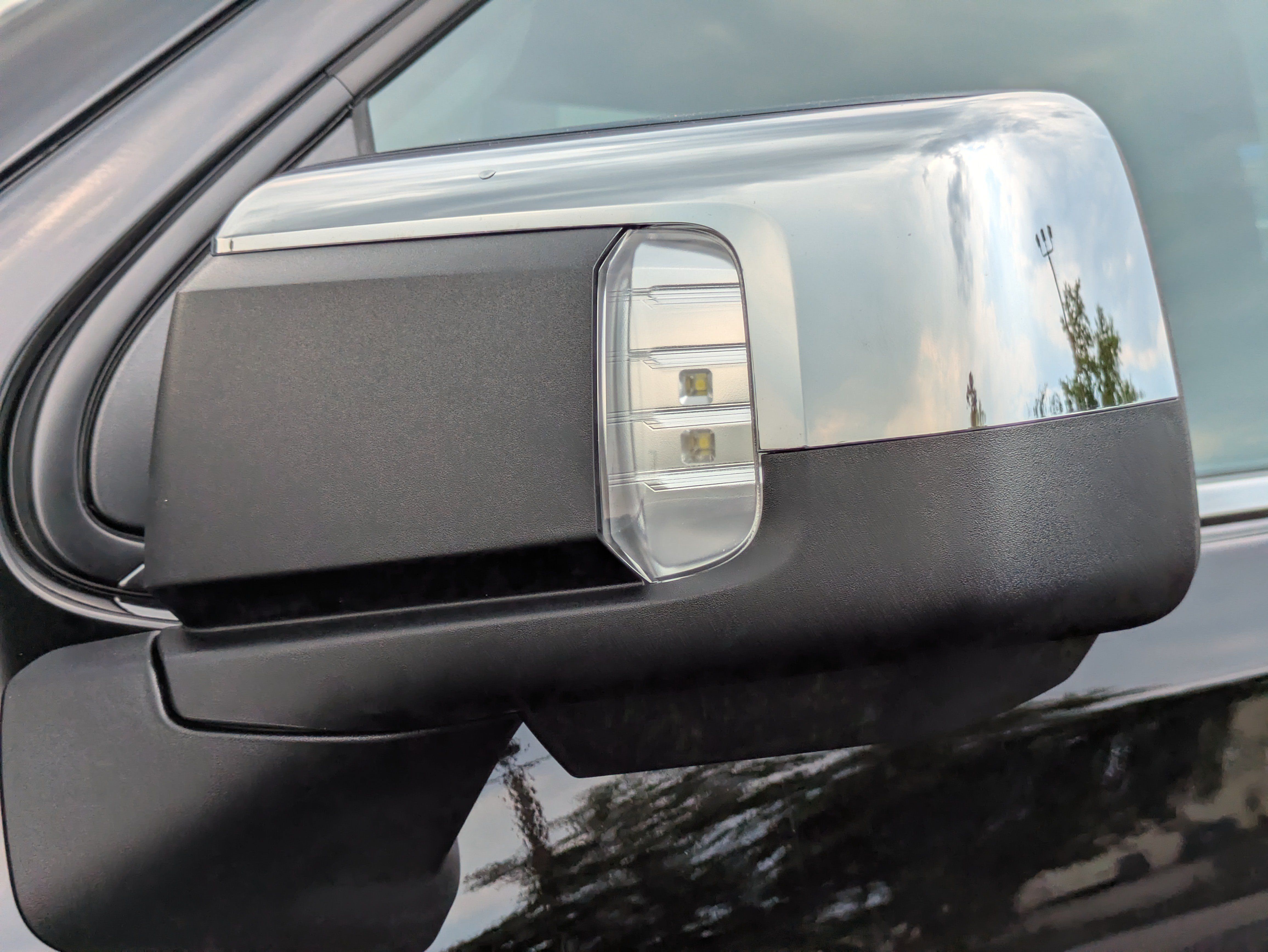 New 2026 Chevrolet Silverado 1500 LTZ w/ Technology Package AWD/4WD image 31