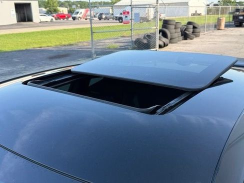 Used 2022 Chevrolet Camaro SS RWD image 12