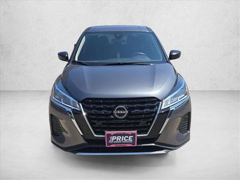 Used 2024 Nissan Kicks S FWD image 2