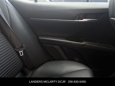 Used 2024 Toyota Camry SE FWD image 19