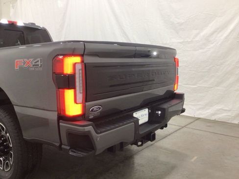New 2026 Ford F250 Platinum AWD/4WD image 30