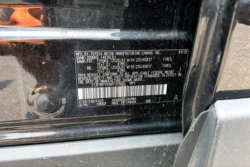 Used 2025 Toyota RAV4 XLE AWD/4WD image 19