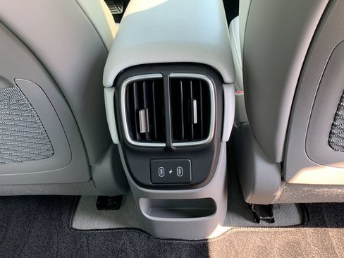 Used 2023 Hyundai Ioniq 6 Limited RWD image 38