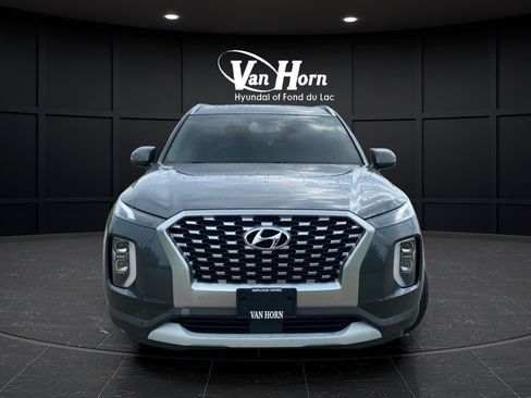 Used 2021 Hyundai Palisade SEL w/ Premium Package FWD image 2