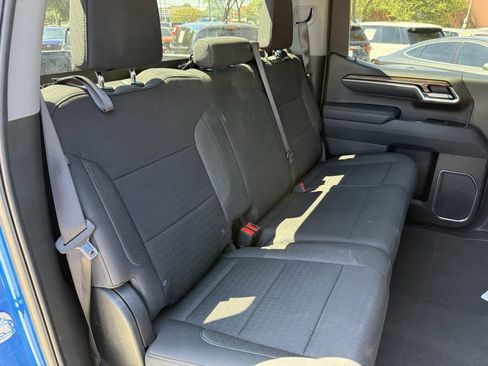 Used 2025 Chevrolet Silverado 1500 LT AWD/4WD image 27